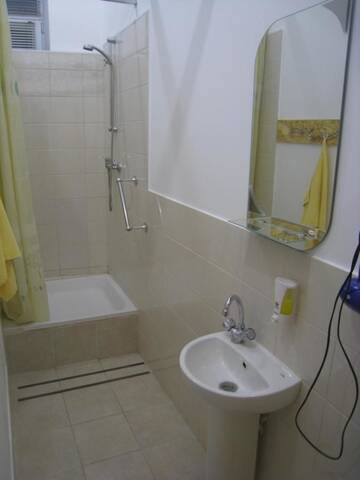 Фотографии Хостелы Hostel Smile-Dnepr г. Днепр (Украина) №2 Фото Хостелы Hostel Smile-Dnepr г. Днепр 2