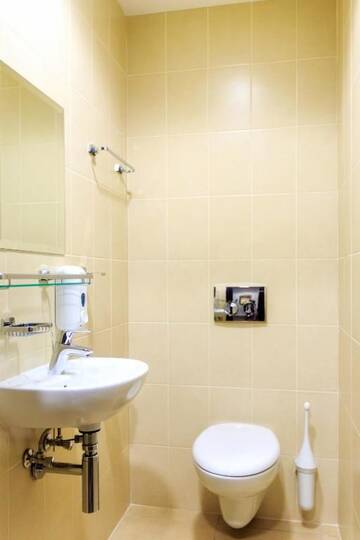 Фото номера Трехместный номер с душем Отель 7 Days City Hotel г. Днепр 24