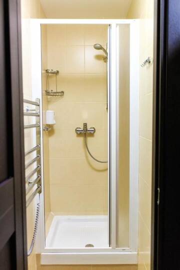 Фото номера Трехместный номер с душем Отель 7 Days City Hotel г. Днепр 22