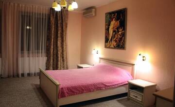 Фото номера Стандартный двухместный номер с 1 кроватью Отель Veles Hotel г. Днепр 7