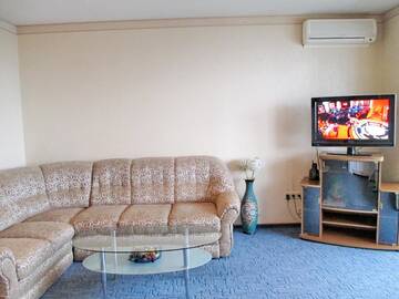 Фото номера Апартаменты-студио Апартаменты Apartment in the center with a nice view г. Днепр 17