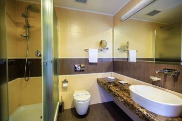 Фото номера Бюджетный двухместный номер с 1 кроватью Отель Menorah Hotel г. Днепр 6