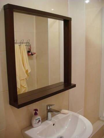 Фото номера Улучшенный номер-студио: проспект Гагарина, 33 Апартаменты Welcome Apartments г. Днепр 11