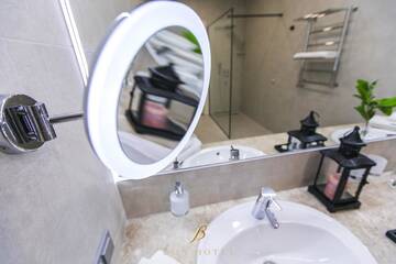 Фото номера Полулюкс Делюкс Отель Bon Hotel г. Днепр 12