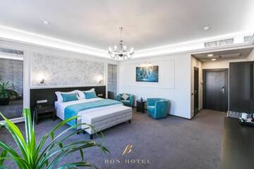 Фото номера Люкс Отель Bon Hotel г. Днепр 5
