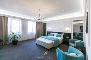Фото номера Люкс Отель Bon Hotel г. Днепр 10