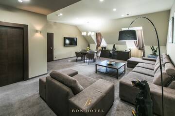 Фото номера Представительский люкс Отель Bon Hotel г. Днепр 5
