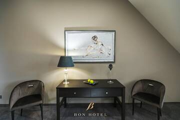 Фото номера Представительский люкс Отель Bon Hotel г. Днепр 12