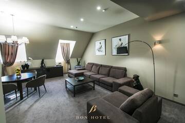 Фото номера Представительский люкс Отель Bon Hotel г. Днепр 6