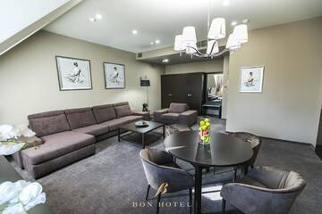 Фото номера Представительский люкс Отель Bon Hotel г. Днепр 7