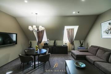Фото номера Представительский люкс Отель Bon Hotel г. Днепр 8