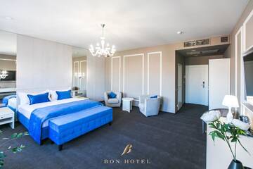 Фото номера Полулюкс Делюкс Отель Bon Hotel г. Днепр 9