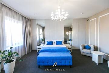 Фото номера Полулюкс Делюкс Отель Bon Hotel г. Днепр 7