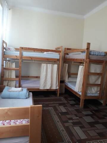 Фото номера Общий 8-местный номер для мужчин Хостелы Hata hostel г. Днепр 2