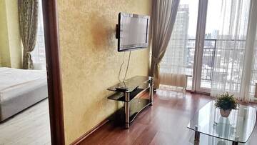 Фото номера Апартаменты с 1 спальней и балконом, вид на реку Апарт-отели Best Apartments in Most City г. Днепр 9