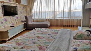 Фото номера Апартаменты с 1 спальней Апарт-отели Best Apartments in Most City г. Днепр 7