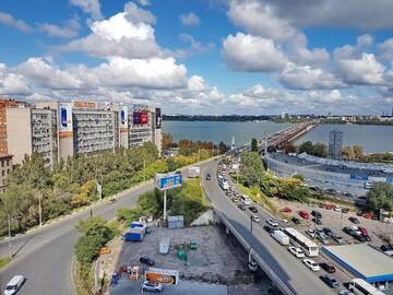 Фото номера Апартаменты с 2 спальнями и балконом, вид на реку Апарт-отели Best Apartments in Most City г. Днепр 11