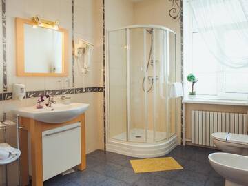 Фото номера Одноместный номер с душем Мини-отель Hotel Diana г. Днепр 2