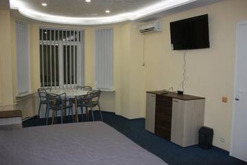 Фото Хостелы Solnechny hotel г. Днепр 1