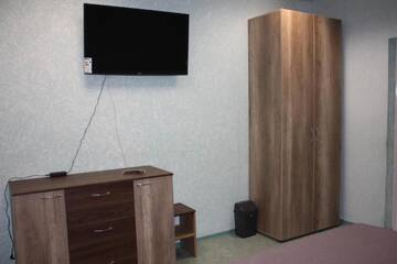 Фото номера Номер с кроватью размера «king-size» Хостелы Solnechny hotel г. Днепр 3