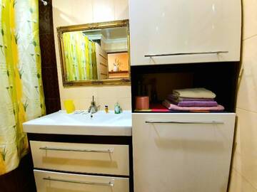 Фото номера Апартаменты - 1-й этаж Апартаменты Apartment Ushakova 16 г. Днепр 8