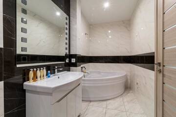 Фото номера Апартаменты с 2 спальнями Апартаменты 2-bedroom apartment lux in Most City area г. Днепр 51