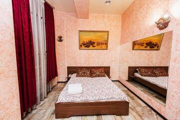 Фото номера Большой двухместный номер с 1 кроватью Отель Mini Hotel Smak г. Днепр 13