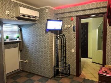 Фото номера Номер с кроватью размера &quot;king-size&quot; и гидромассажной ванной Отель Mamba Hotel г. Днепр 15