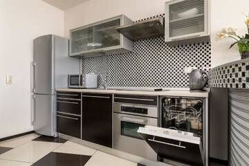 Фото номера Апартаменты с 1 спальней Апартаменты Cozy Apartment in Most City Center г. Днепр 8
