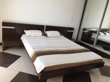 Фото номера Апартаменты с 1 спальней Апартаменты Cozy Apartment in Most City Center г. Днепр 32