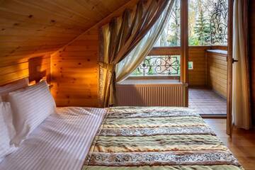 Фото номера Шале с 3 спальнями Отель Hutor Hotel г. Днепр 3