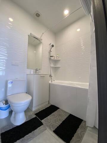 Фото номера Роскошный четырехместный номер Апартаменты Soul City Apart Hotel г. Днепр 5