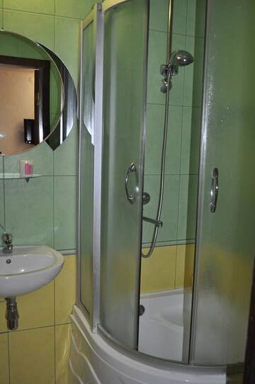 Фото номера Номер-студио Апартаменты Apartment on Oleksandra Polia Avenue 110 г. Днепр 7