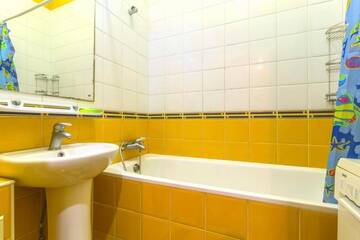 Фото номера Апартаменты с 2 спальнями Апартаменты Large apartment in the center г. Днепр 25