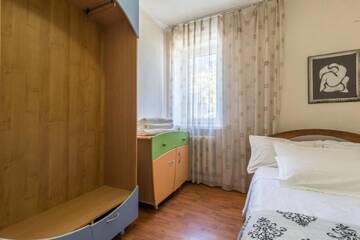 Фото номера Апартаменты с 3 спальнями Апартаменты Lux 3-bedroom Most City area г. Днепр 17