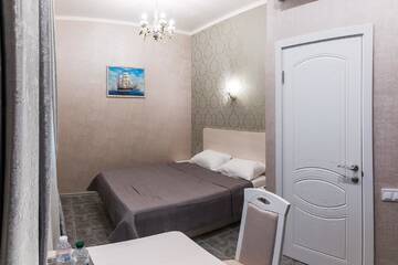 Фото номера Улучшенный двухместный номер с 1 кроватью Мини-отель L.O.Y Family Hotel г. Днепр 8