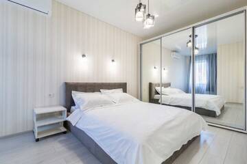 Фото номера Апартаменты с 2 спальнями Апартаменты Lux 2-bedroom Most City area Center, spa bath г. Днепр 11
