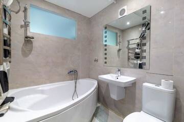 Фото номера Апартаменты с 2 спальнями Апартаменты Lux 2-bedroom Most City area Center, spa bath г. Днепр 21