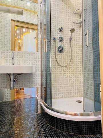Фото номера Апартаменты с 1 спальней Апартаменты Most City 15 floor LUX-apartments г. Днепр 13
