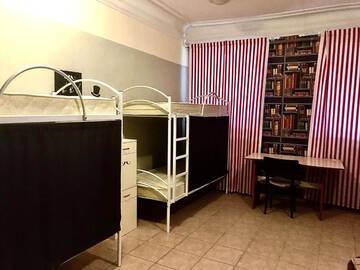 Фото номера Спальное место на двухъярусной кровати в общем номере для женщин Хостелы Mr.Хаус г. Днепр 6