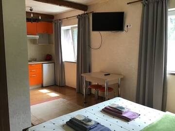 Фото номера Номер-студио с кроватью размера &quot;king-size&quot; Отель Come Inn г. Днепр 2