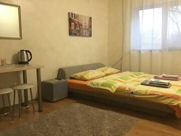 Фото номера Двухместный номер с 1 кроватью и общей ванной комнатой Отель Come Inn г. Днепр 4