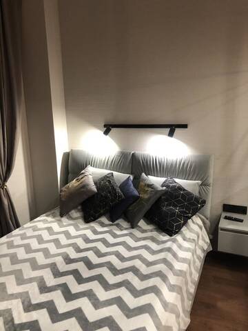 Фото номера Апартаменты с 2 спальнями Апартаменты Downtown Cosy apartment with Spa Bath г. Днепр 8