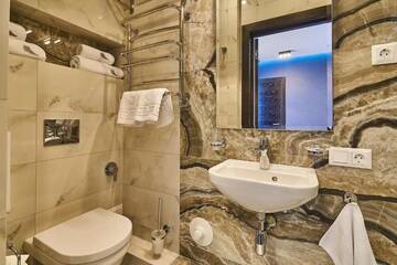 Фото номера Стандартный двухместный номер с 1 кроватью Отель Light Hotel г. Днепр 6
