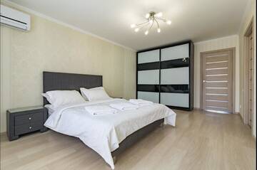Фото номера Апартаменты с 2 спальнями Апартаменты Luxury 2-bedroom Most City Area, center г. Днепр 14