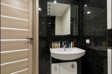 Фото номера Апартаменты с 2 спальнями Апартаменты Luxury 2-bedroom Most City Area, center г. Днепр 20