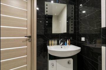 Фото номера Апартаменты с 2 спальнями Апартаменты Luxury 2-bedroom Most City Area, center г. Днепр 23